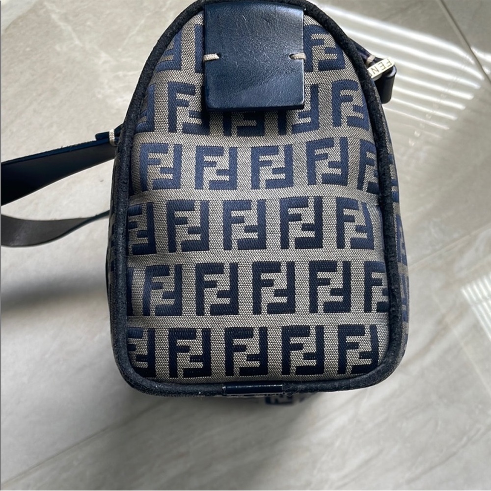 ✨FENDI✨Monogram Logo Small Boston Bag - Picture 4 of 8
